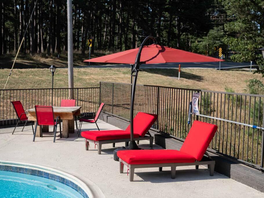 Stonegate Lodge 2 Queen Beds Wifi Roku Tv Salt Water Pool Room #106 유레카 스프링스 외부 사진